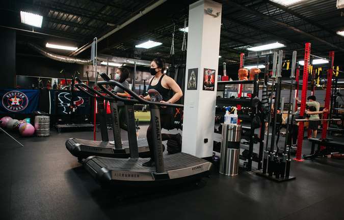 15 Best Gyms in Houston that will keep you fit all year long
